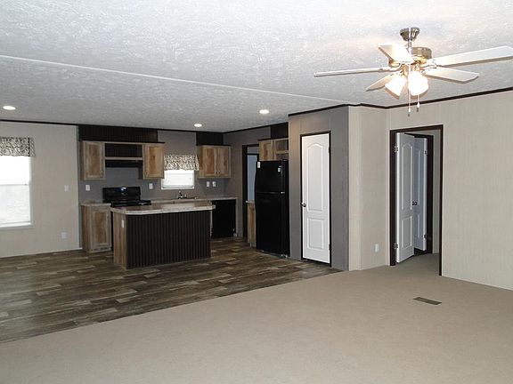 4th image of 148 Brianna Cir