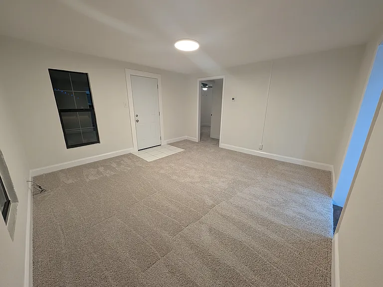 1200 S Wine St — Photo 16