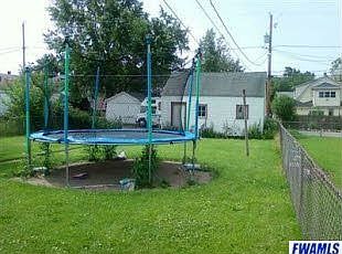 2nd image of 535 Clayton Ave