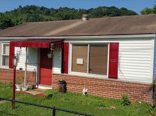 1329 McClung Ave, Barboursville, WV 25504