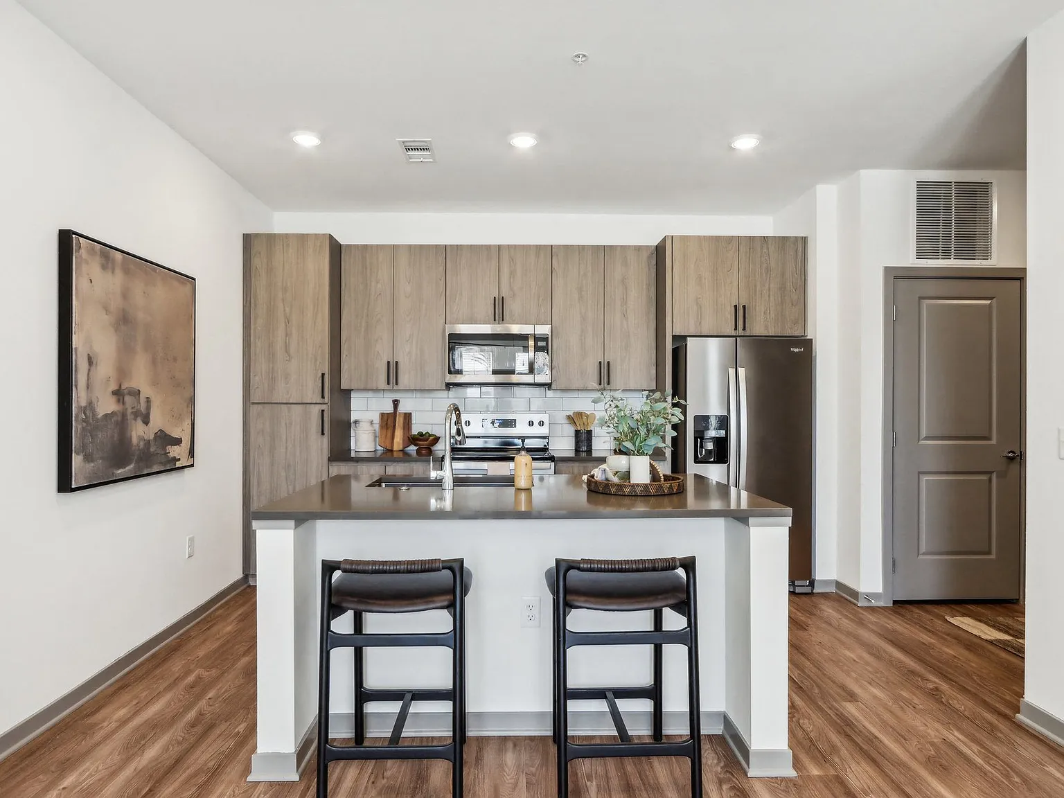 Stella Luxury Apartment Homes — Photo 2