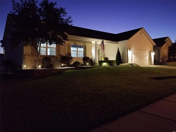 Professionally Landscaped with Low Voltage Lighting, New LED Coach Lights and Irrigation System-Beautiful Yard