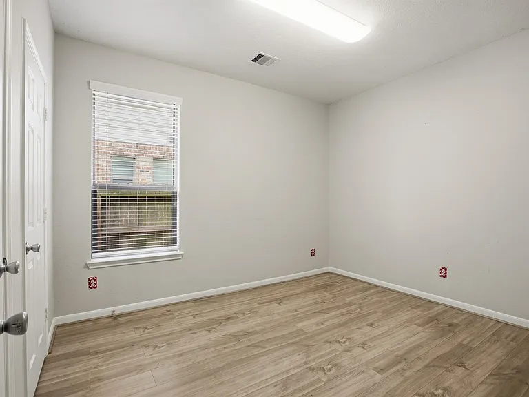 11103 Avery Oaks Ln — Photo 13