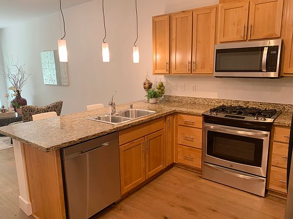 4th image of 375 Kirkland Ave APT 145