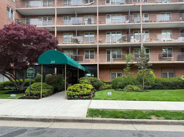 20 Wendell Street #9E, Hempstead, NY 11550