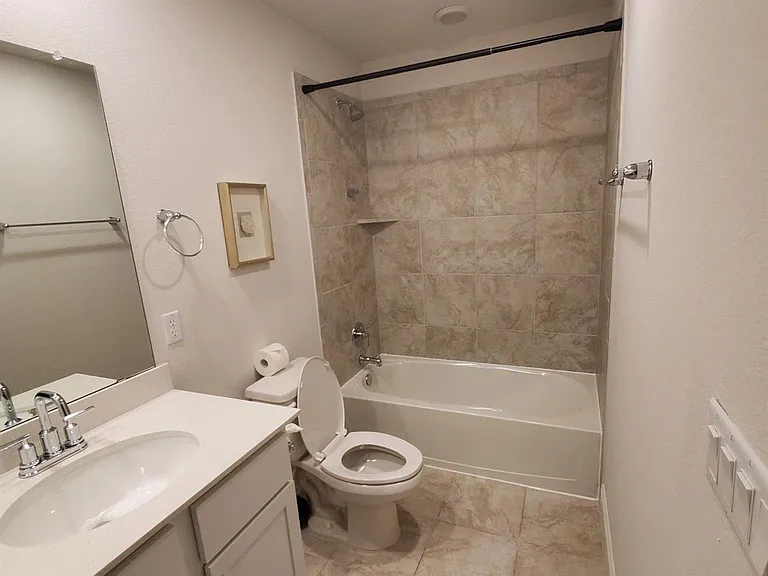 15610 Ellinger Dr — Photo 22