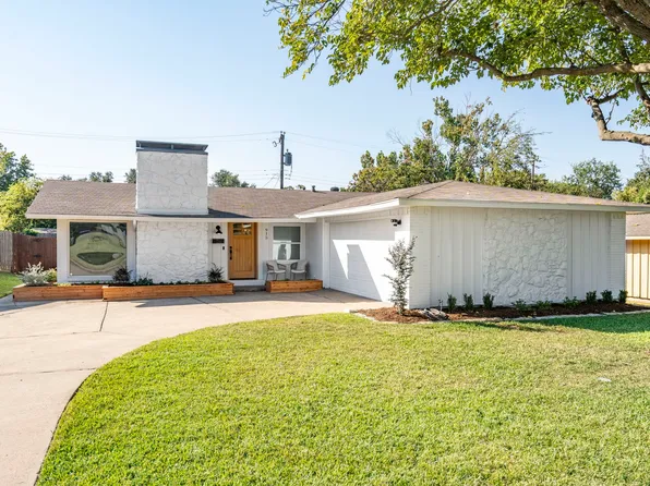 915 Waterview Cir, Richardson, TX 75080