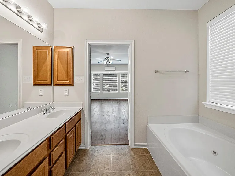 2861 Laurel Oak Dr — Photo 12