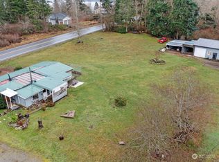 916 Cuthbert Dr, Greenbank, WA 98253