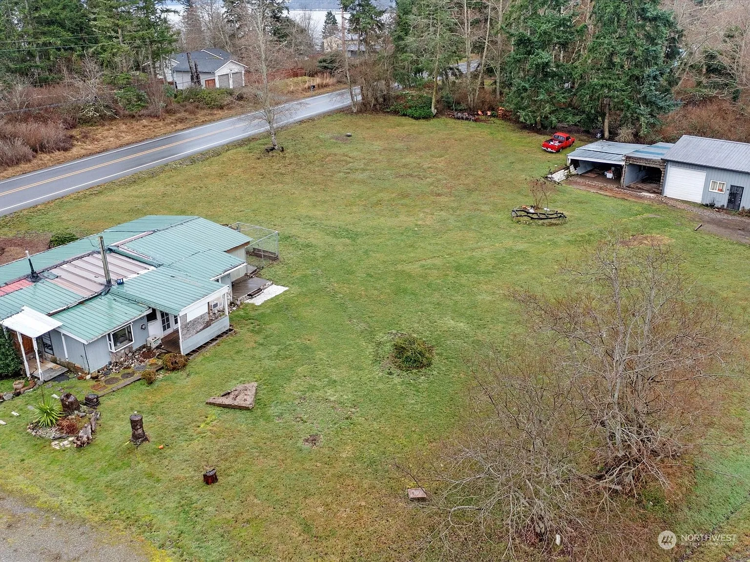 916 Cuthbert Drive photo 1