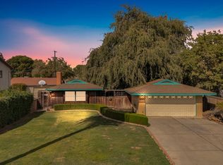 3034 Skyline Blvd, Bakersfield, CA 93305