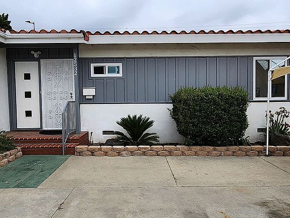 2nd image of 12532 Aristocrat Ave