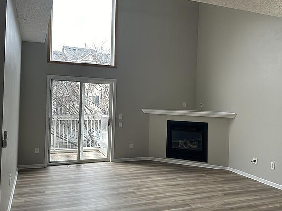 4th image of 3886 Abercrombie Ln