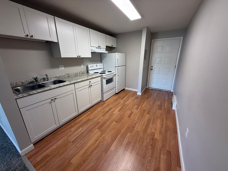 1st image of 2827 Transit Rd APT 5