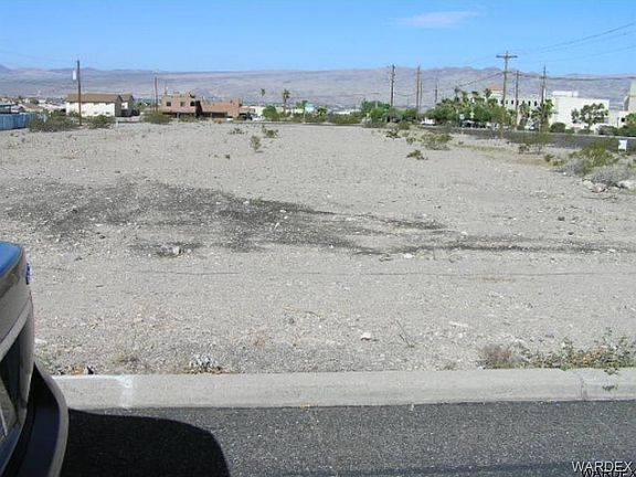 3rd image of 2764 Silver Creek Rd
