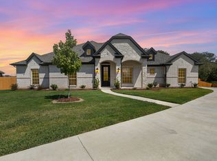 1811 Osage Ct, Desoto, TX 75115