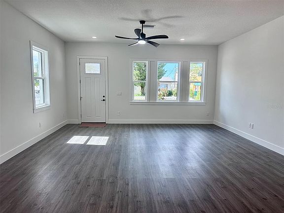5th image of 1525 29TH AVENUE N