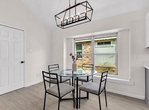 5th image of 4426 San Fernando Ln