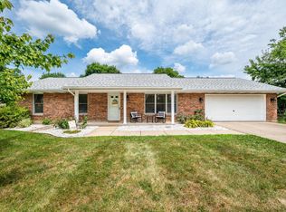 2322 Bella Vista Dr, Fairfield, OH 45014
