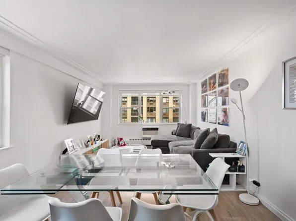 340 East 80th Street image 6 of 12