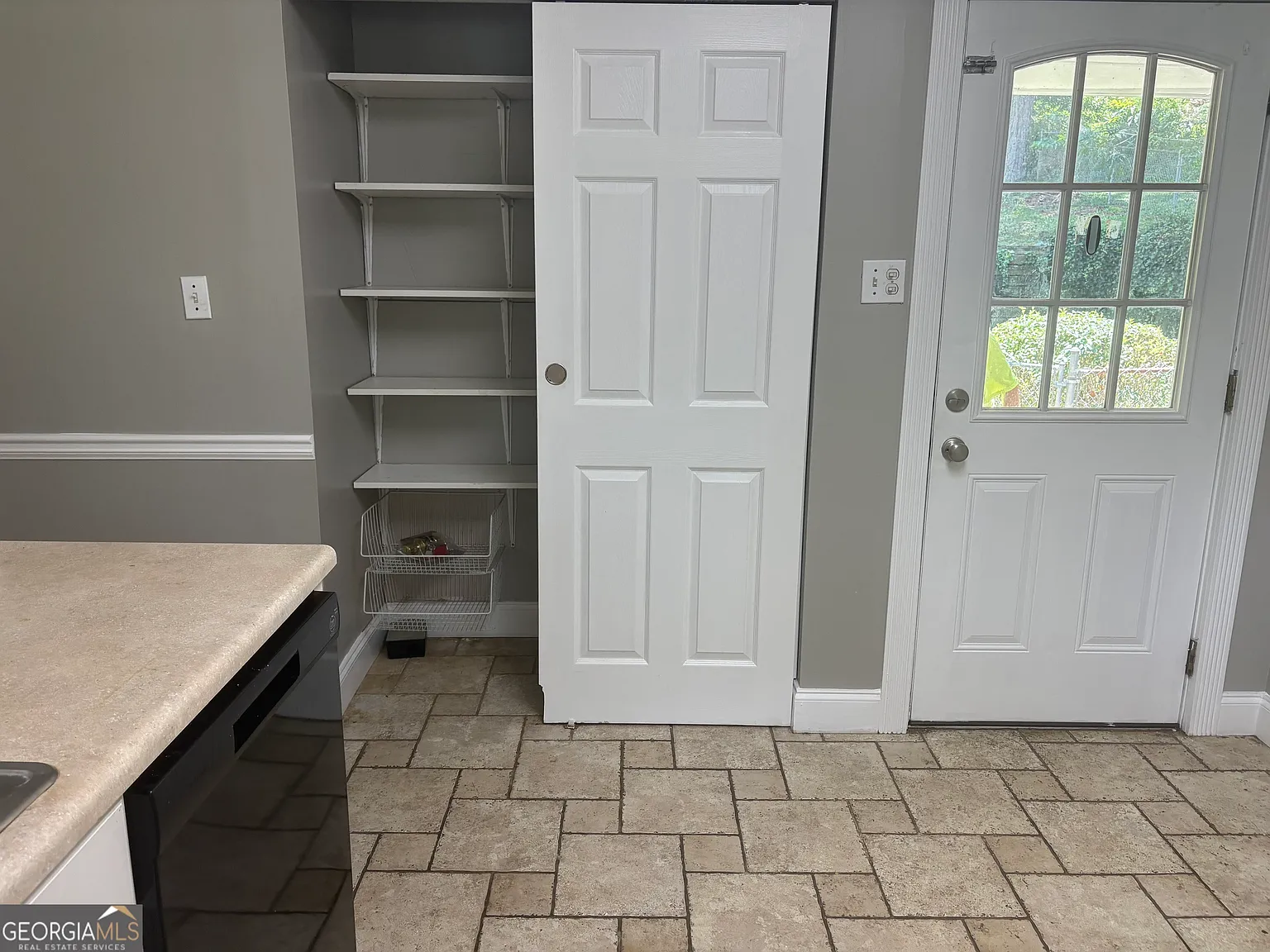 3 bed, 2.0 bath, 1500 sqft, $1,500 — Photo 4
