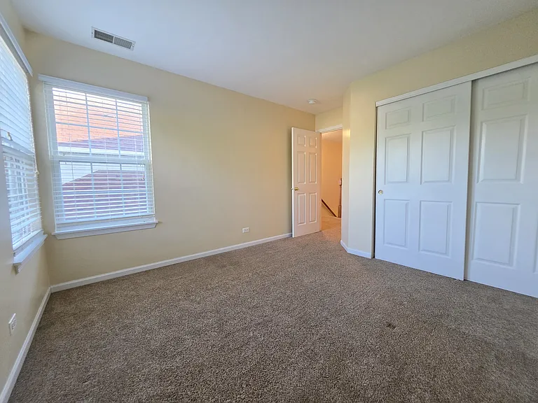 3045 Kentshire Cir — Photo 18