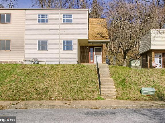 2nd image of 535 Saint Marys Dr