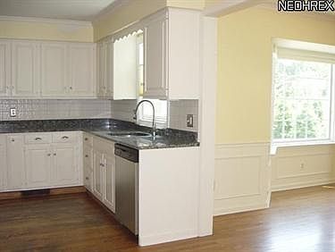 4th image of 21 Cohasset Dr