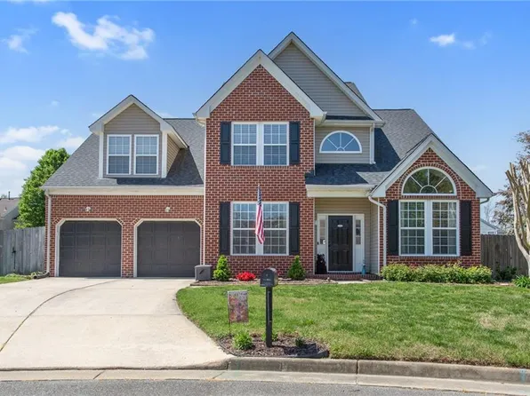 106 Integra Ct, Suffolk, VA 23434