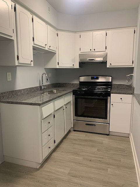 1st image of 390 Executive Dr #305