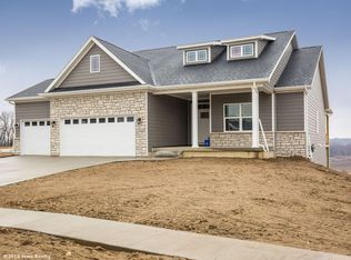 1403 S 5th St, Adel, IA 50003