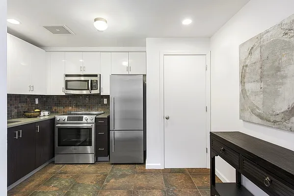 Sold by Nest Seekers International | media 4