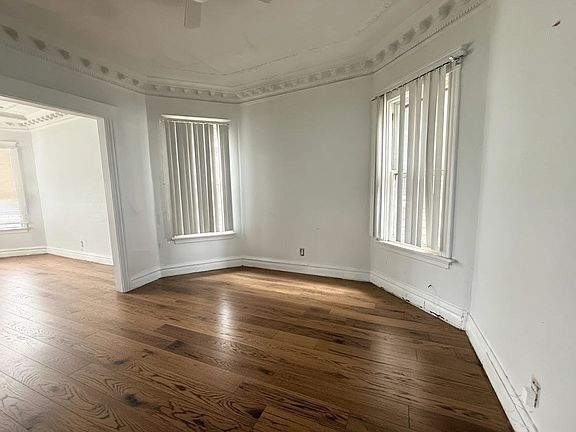 2nd image of 7316 S Perry Ave