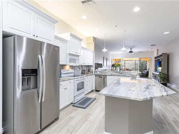 8641 Piazza Del Lago Cir Unit 203, Estero, FL 33928