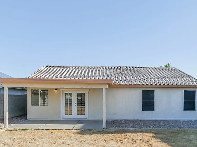 16183 W Buchanan St — Photo 16
