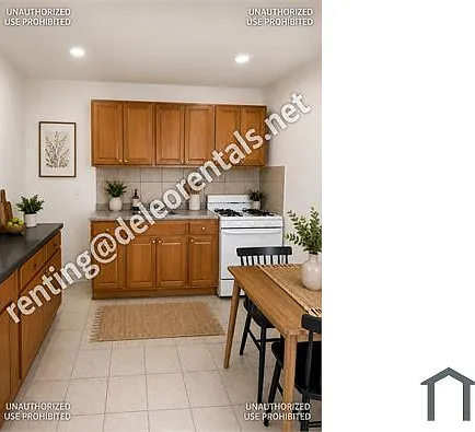 1016 W Ontario St — Photo 3
