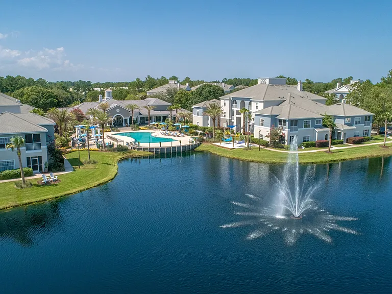Banyan Bay offers the perfect escape from the city. Wake up to stunning lake views, relax in the comfort of our conveniently located Adirondack seating around the calming waters, and take in the beauty and tranquility of the surrounding environment.