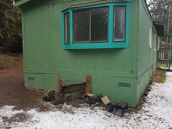 2nd image of 21 E Hartstene Pl