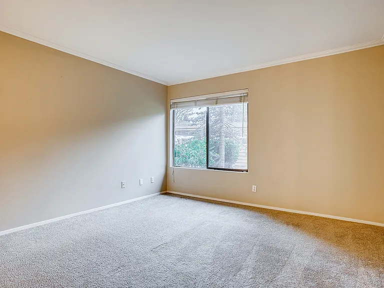 11506 NE 128th St #17 — Photo 16