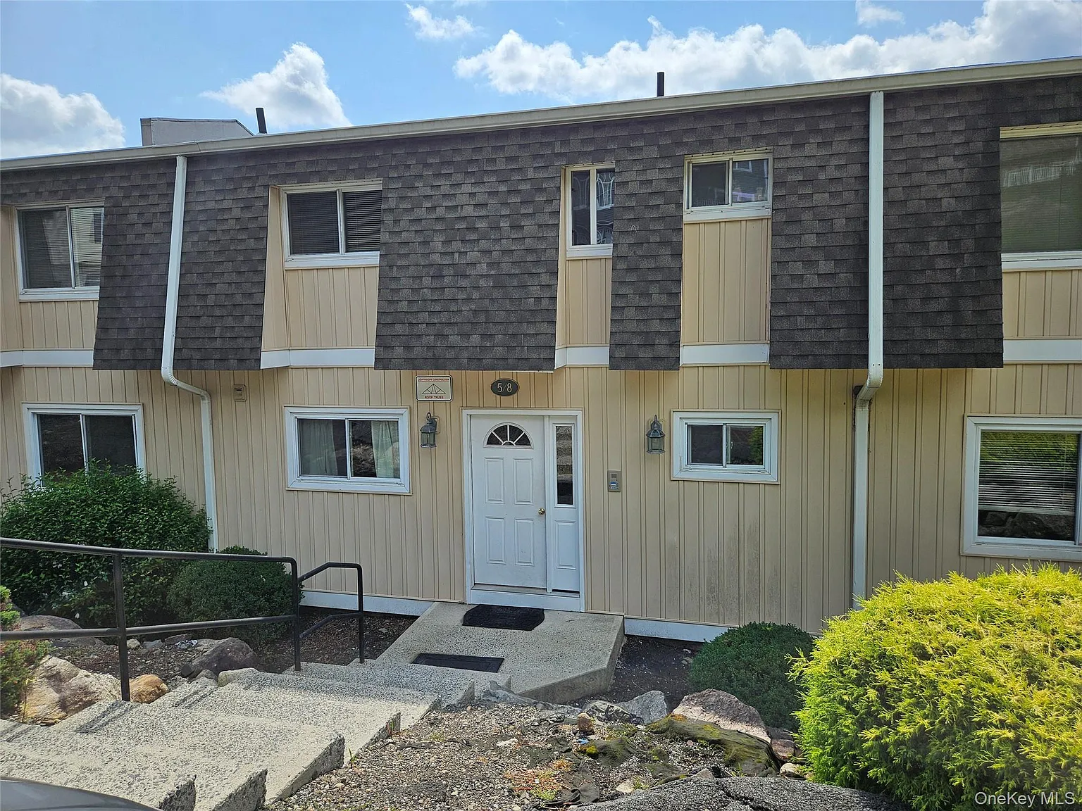 16 Pavilion Ridge Way, Suffern, NY 10901 — Photo 1