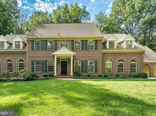 2 Bittersweet Dr, West Chester, PA 19382