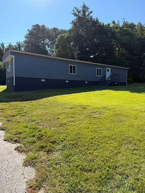 2 bed, 1000 sqft, $1,100 — Photo 2