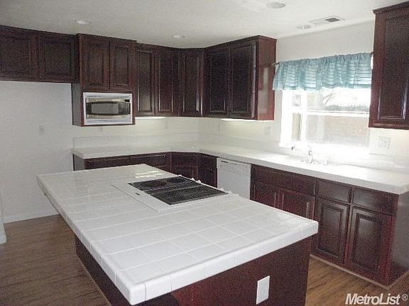 5th image of 5815 Engstrom Dr