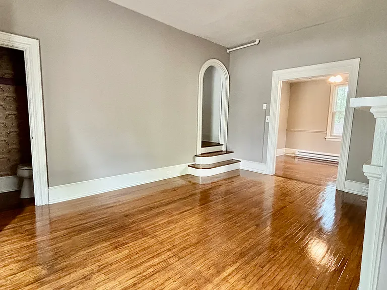 411 E Main St #B — Photo 7