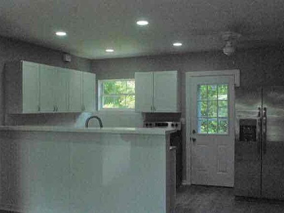 4th image of 5829 Oaklane Dr
