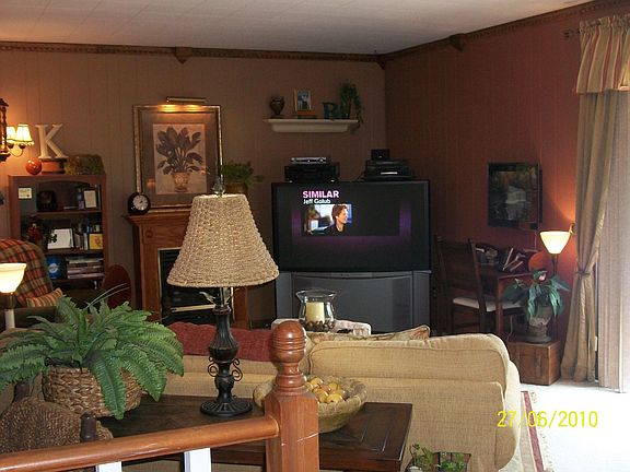 2nd family room