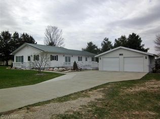 2812 S Derby Rd, Sidney, MI 48885