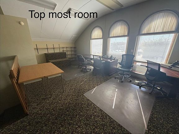 3rd image of 101 W 24th St Suite 1
