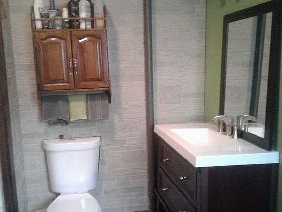2nd image of 131 Stratford Dr