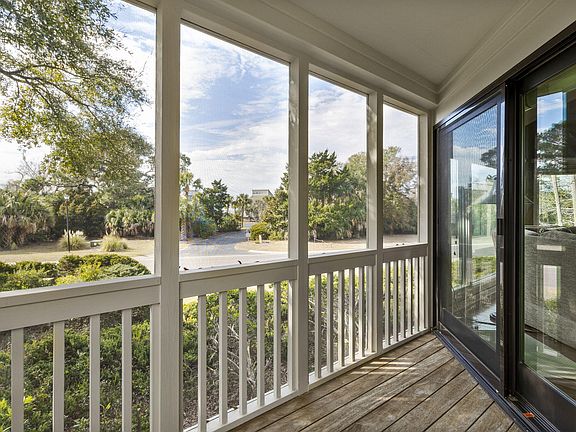 4th image of 722 Spinnaker Beachhouse Vl